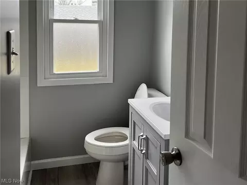 5537 Thomas St, Maple Heights, OH 44137 photo 8