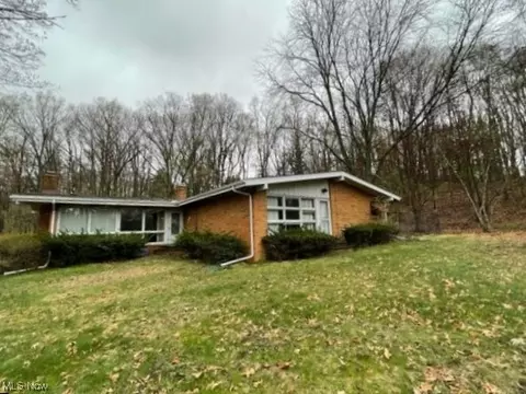 4519 S Main St, Akron, OH 44319