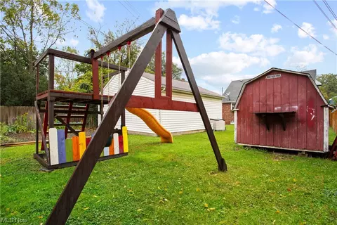 2342 E 30th St, Lorain, OH 44055 photo 15