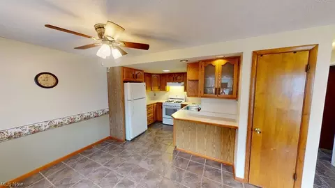 60 Eagle Ave, Wheeling, WV 26003 photo 5