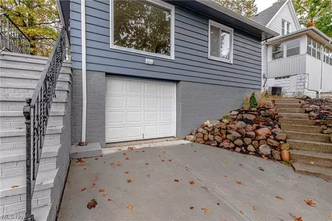 11305 Brunswick Ave, Garfield Heights, OH 44125