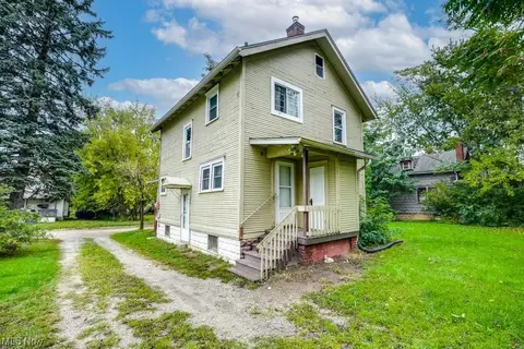 734 Kipling St, Akron, OH 44306 photo 6