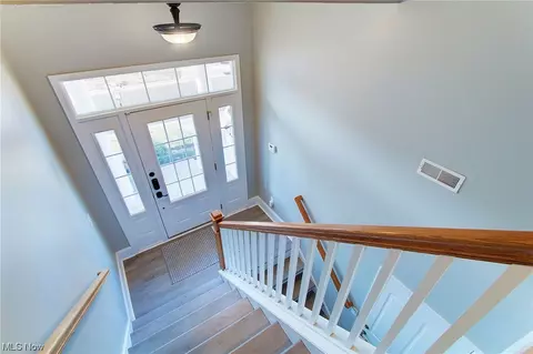 1378 Cascade Cir W, Canton, OH 44708 photo 6