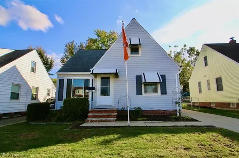 13100 Oakview Blvd, Garfield Heights, OH 44125