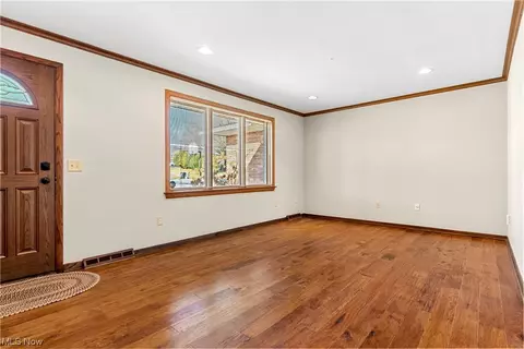 5522 W Boulevard Blvd NW, Canton, OH 44718 photo 2