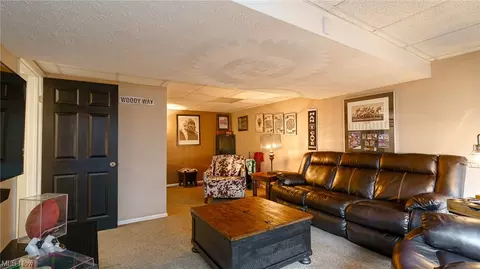 301 Perry Dr NW, Canton, OH 44708 photo 32