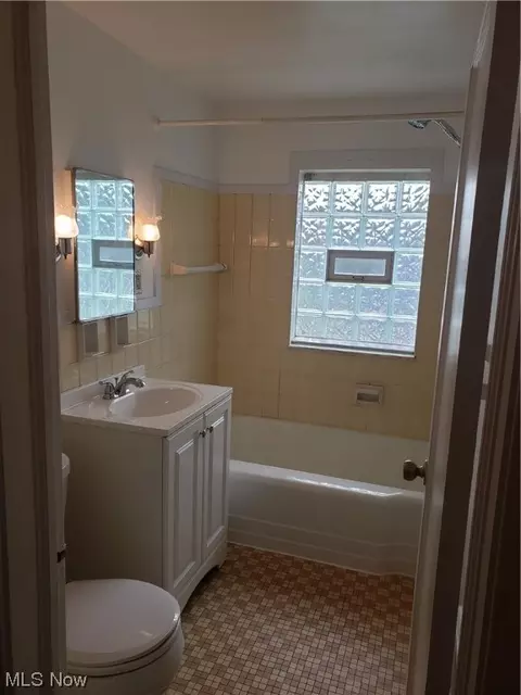 501 Raff Rd NW, Canton, OH 44708 photo 9