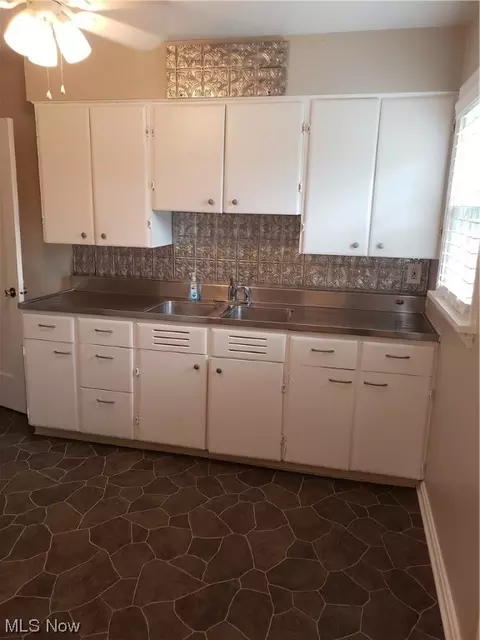 501 Raff Rd NW, Canton, OH 44708 photo 7