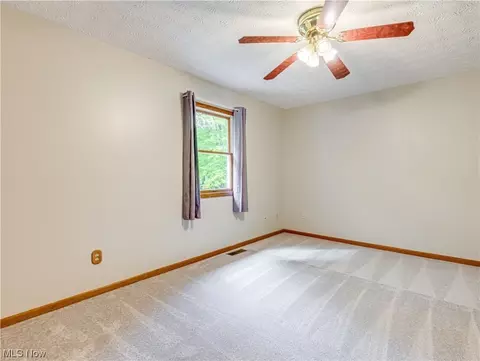 5749 Memory Dr, New Franklin, OH 44319 photo 19