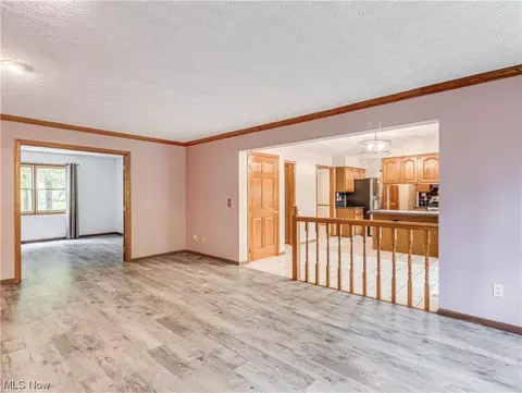 5749 Memory Dr, New Franklin, OH 44319 photo 12
