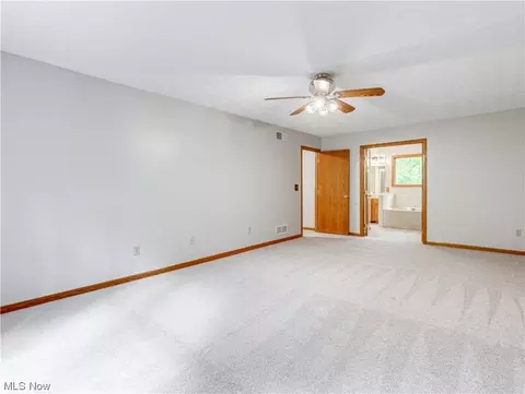 5749 Memory Dr, New Franklin, OH 44319 photo 17