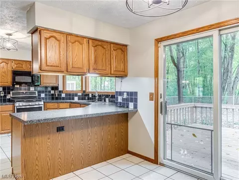 5749 Memory Dr, New Franklin, OH 44319 photo 10