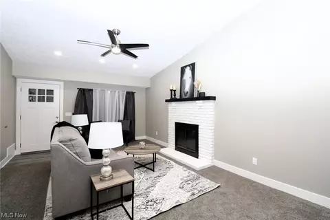 897 Kirkwall Dr, Akron, OH 44321 photo 5
