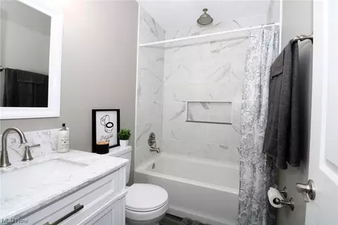 897 Kirkwall Dr, Akron, OH 44321 photo 23