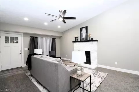 897 Kirkwall Dr, Akron, OH 44321 photo 10