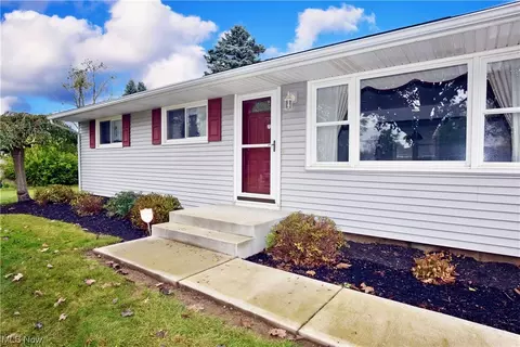 620 Leecrest St NW, Massillon, OH 44646
