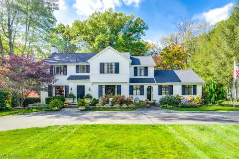 526 N Portage Path, Akron, OH 44303