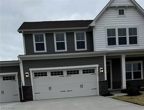 712 Innisbrook Ct, Painesville, OH 44077