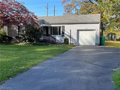 8342 Westmoor Rd, Mentor, OH 44060