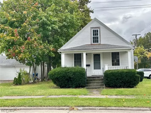 523 W 25th St, Lorain, OH 44052