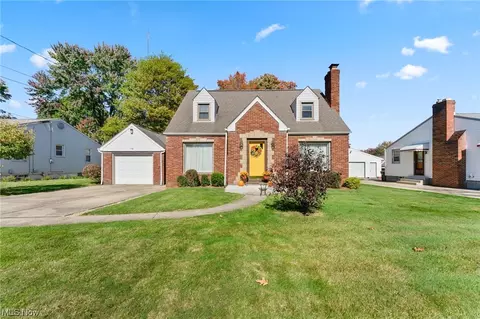756 Canterbury Ln, Boardman, OH 44512