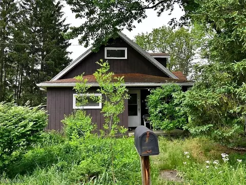 8145 Ulp, Masury, OH 44438