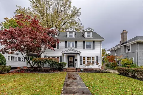 2923 Huntington Rd, Shaker Heights, OH 44120