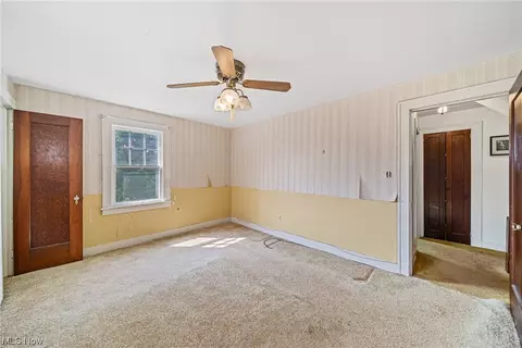 245 E 211th St, Euclid, OH 44123 photo 17