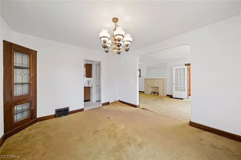 245 E 211th St, Euclid, OH 44123 photo 10