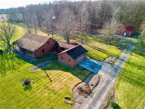 5845 Ridge Rd, Cortland, OH 44410