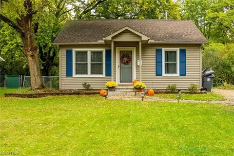 313 S Pleasant St, Oberlin, OH 44074