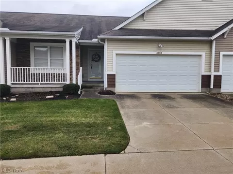 3080 Somerset Dr, Akron, OH 44312