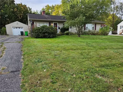 340 Lincoln Ave, Barberton, OH 44203