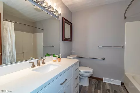5349 E Heisley Rd, Mentor, OH 44060 photo 15