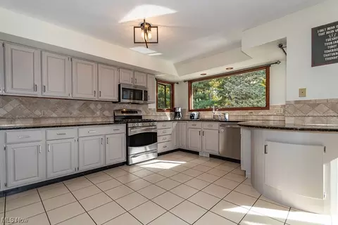 5349 E Heisley Rd, Mentor, OH 44060 photo 8