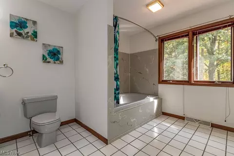 5349 E Heisley Rd, Mentor, OH 44060 photo 23