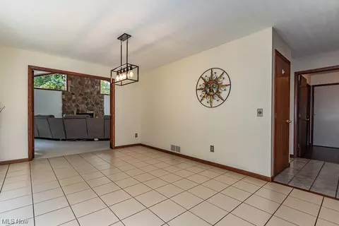 5349 E Heisley Rd, Mentor, OH 44060 photo 12