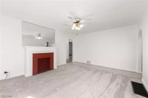 1815 E 36th St, Lorain, OH 44055 photo 3