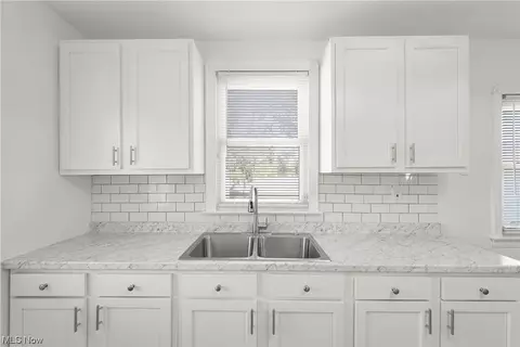 1815 E 36th St, Lorain, OH 44055 photo 10