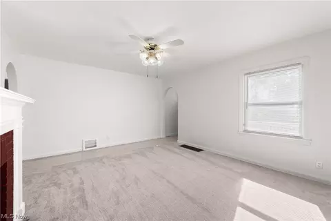 1815 E 36th St, Lorain, OH 44055 photo 4