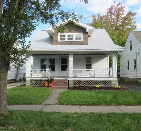 13810 West Ave, Cleveland, OH 44111