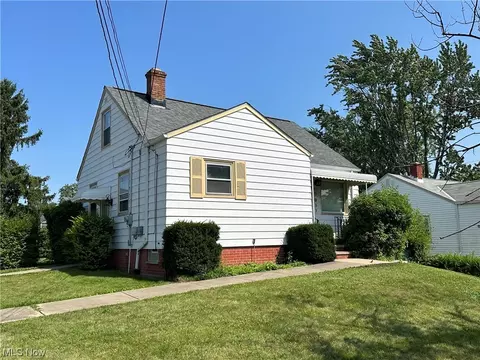 5037 Claremont Blvd, Garfield Heights, OH 44125