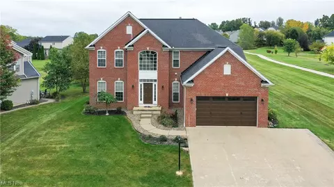 9852 Agate St NW, Canal Fulton, OH 44614