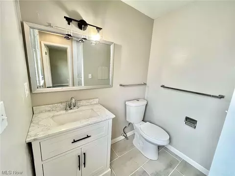 1507 Cherry Ln, Ashtabula, OH 44004 photo 12