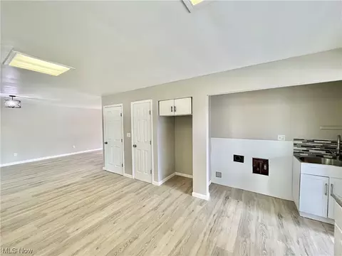 1507 Cherry Ln, Ashtabula, OH 44004 photo 3