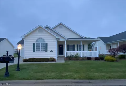 1804 Mallard Ln, North Lima, OH 44452