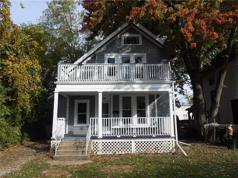 249 Gates Ave, Elyria, OH 44035