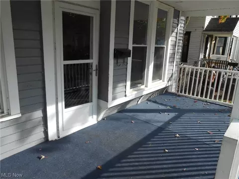 249 Gates Ave, Elyria, OH 44035 photo 2