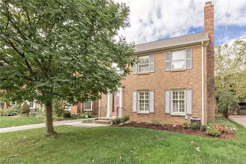 3672 Sutherland Rd, Shaker Heights, OH 44122