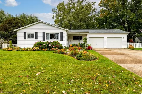 533 Lincoln Ave, Huron, OH 44839
